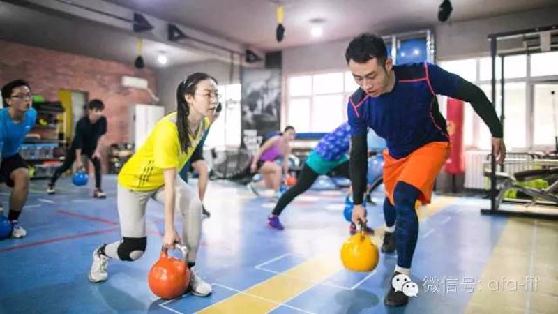 如何挑选最适合的运动培训机构?——从多个维度做横向对比